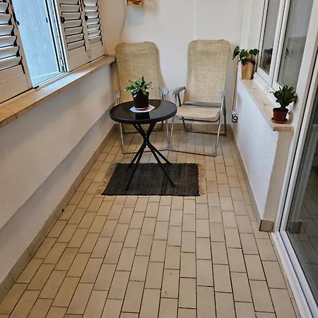 Smit Apartment